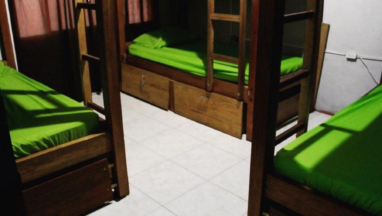 Tiger Hostel Medellin Exterior photo